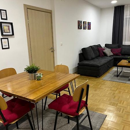 For5 Apartamento Ðakovo Exterior foto