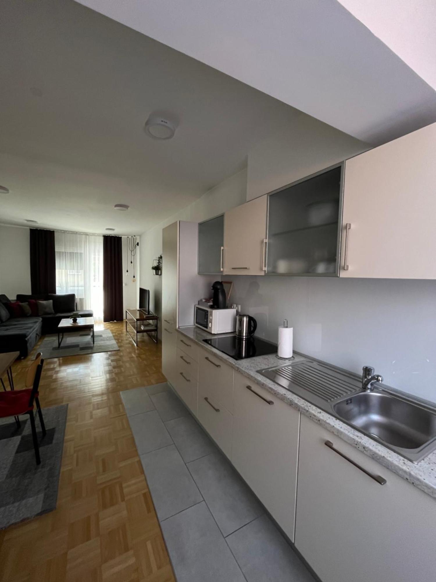 For5 Apartamento Ðakovo Exterior foto